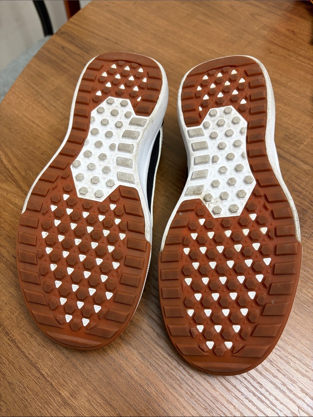 Vans Black and White Mesh Low-Top Sneakers - Picture 4 of 5